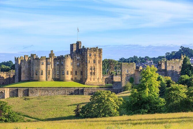 1 Day Alnwick Castle, Holy Island & Scottish Borders - Key highlights to know before you go