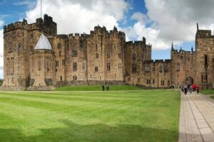 1 Day Alnwick Castle, Holy Island & Scottish Borders - Holy Island and Lindisfarne: tides run the show