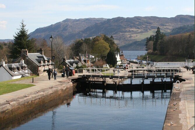 3 Day Isle of Skye Eilean Donan Castle and Loch Ness Tour - Your flexible Skye afternoon: whisky, Dunvegan history, or the Fairy Pools
