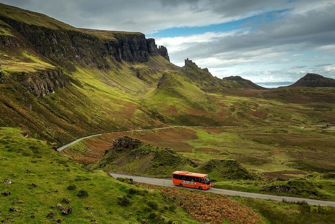 3-Day Isle of Skye Inverness Highlands and Glenfinnan Viaduct Tour from Edinburgh - Eilean Donan Castle: Why This Quick Photo Stop Still Matters
