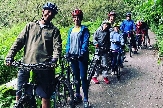 'A Wee Pedal's' Family Friendly Cycle Tour to Edinburgh's Coast - Craigmillar Park and the Craigmillar Castle area: easy riding with big-name scenery