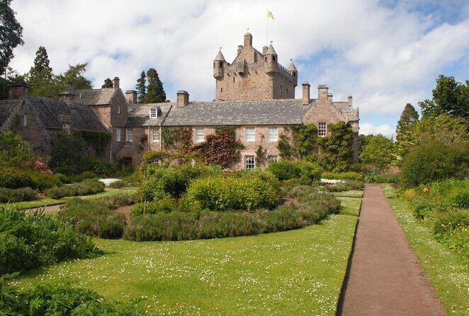 Cawdor Castle, Standing Stones, Culloden and Loch Ness - Key highlights worth your attention