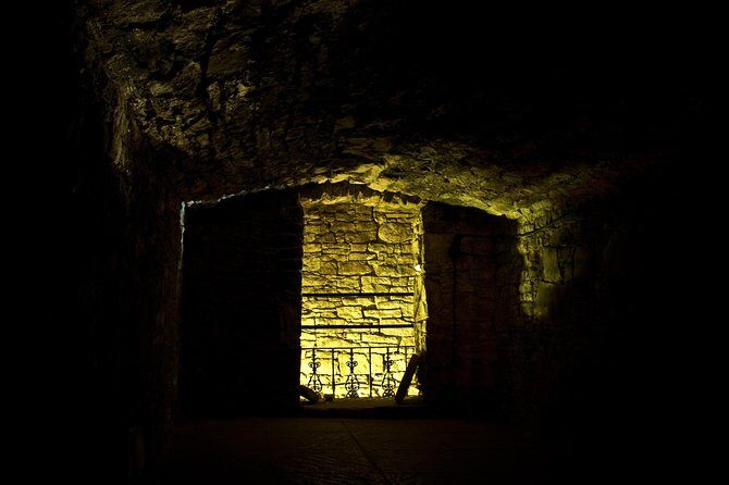 City of the Dead Underground Vaults (Day) - When to Go: 3:30 pm Fits an Edinburgh Day