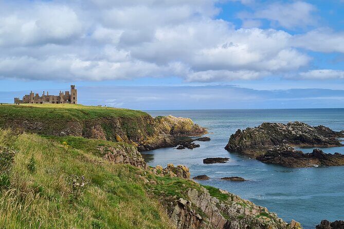Coastal Villages of Aberdeenshire - Gardenstown and Crovie: Red Sandstone Villages and a Tide-Check Walk