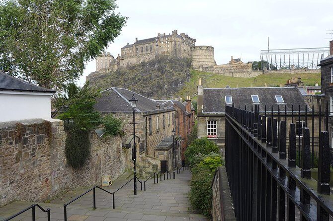 Edinburgh: History Lovers Old Town Walking Tour - Grassmarket: Old Pubs, Hanging and Body-Snatcher Lore, and a Castle View