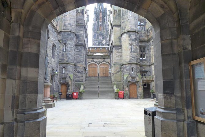 Edinburgh: History Lovers Old Town Walking Tour - St Giles’ Cathedral: Short Walk-Around, Big Architecture Payoff