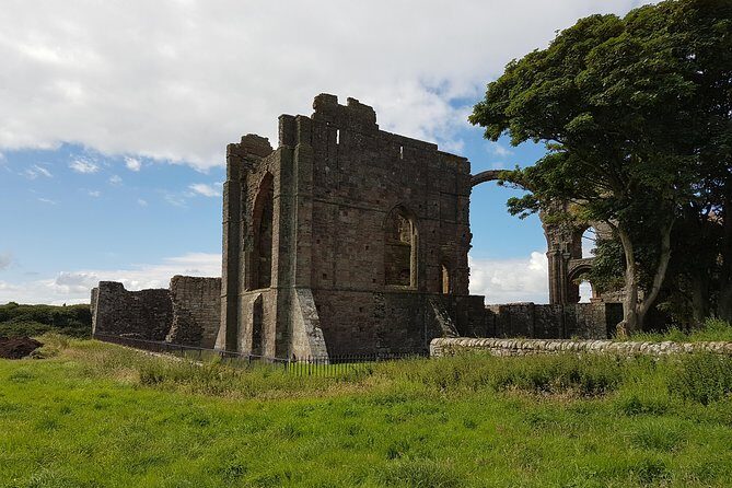 Edinburgh: Holy Island, Alnwick Castle & Kingdom of Northumbria - Should You Book This Edinburgh to Holy Island and Alnwick Day Trip