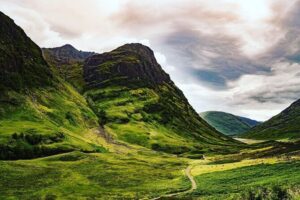 Edinburgh: Loch Ness, Glencoe & The Highlands - Callander rest stop: snacks, legs, and a Highland cow sighting if you’re lucky