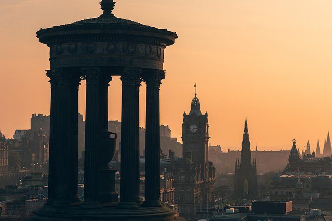 Edinburgh Night Tour with a Local Guide: Private & 100% Personalized - Private night access: what 100% personalized really means