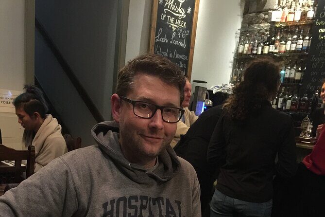 Edinburgh Night Tour with a Local Guide: Private & 100% Personalized - George Street cocktails or wine at The Dome