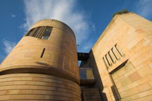 Edinburgh: Old Town's Highlights Walking Tour - St Giles’ Cathedral: Gothic architecture plus stained glass you can actually enjoy