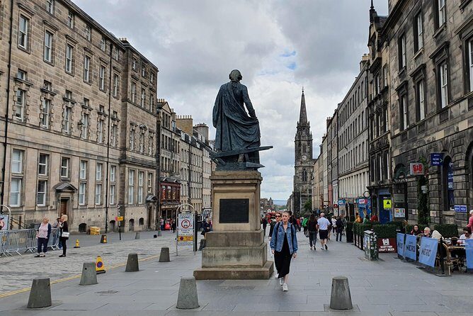 Edinburgh Private Walking Tour - Deacon Brodie’s Tavern: Respectability, Nightlife, and Dr. Jekyll Energy