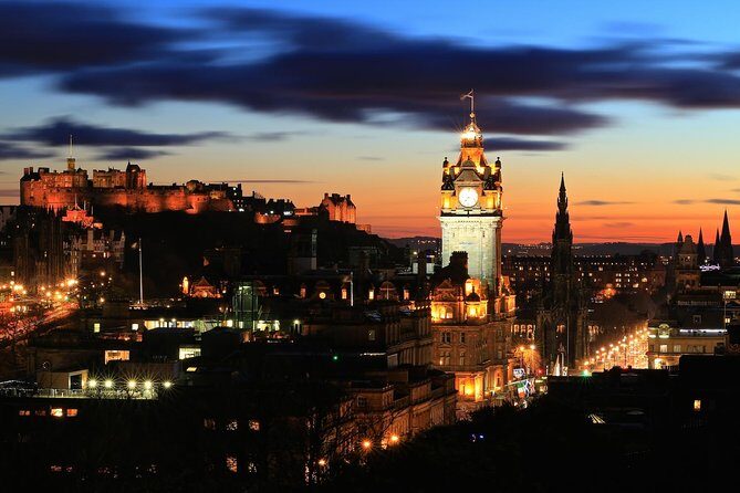 Edinburgh Private Walking Tour - The Royal Mile (and the Grassmarket Edge) for Legends You Can Follow