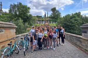 Glasgow City and Clyde Bridges Bike Tour - Kelvingrove Art Gallery: free admission and big “wow” potential