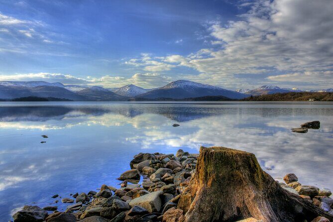 Glasgow: Glenfinnan, Fort William and Glencoe Adventure - Fort William Lunch Time: Loch Views And A Ben Nevis Glimpse
