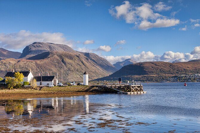 Glasgow: Glenfinnan, Fort William and Glencoe Adventure - Tarbet And Loch Lomond Banks: The Last Comfort Break