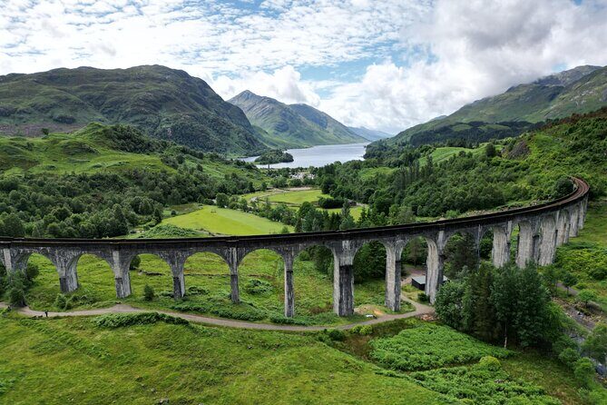 Glenfinnan, Glencoe and Scottish Highlands Day Tour - Passing Stirling, the Kelpies, and Loch Lomond & Trossachs Before Glencoe