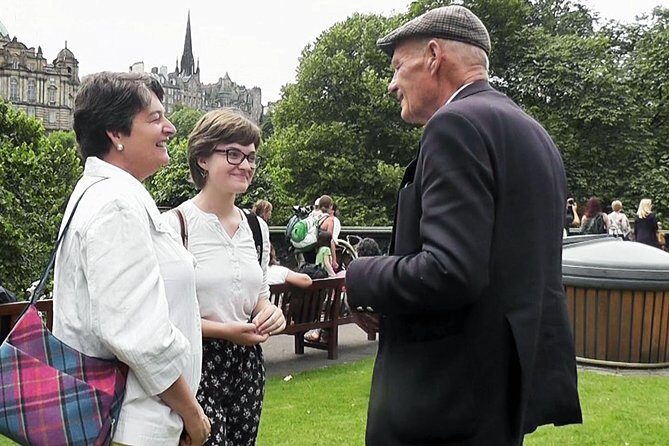 Guided Edinburgh Private Walking Tour - Old Town closes and the Royal Mile: where the city’s turning points happen