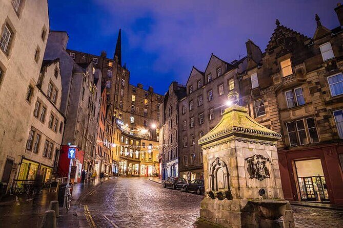 Harry Potter Tour & Edinburgh Castle Visit - New Town and the University of Edinburgh: where Hogwarts-style ideas get air