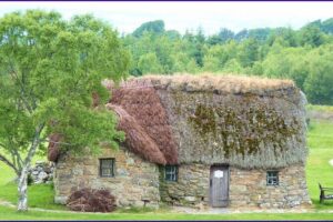 Inverness Highlands Bucket List Tour - Clava Cairns: 4,000-year-old burial stones with a calm feel