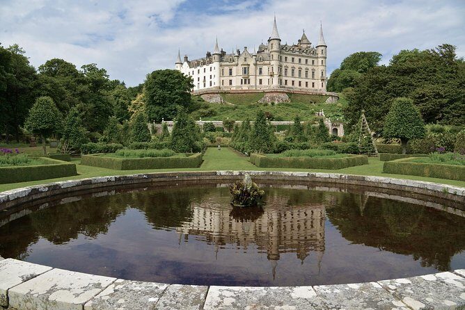 Inverness: John O'Groats, Dunrobin Castle & the Far North - Ride comfort, live commentary, and what “small group” really means