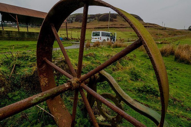 Isle of Skye and the Fairy Pools Tour - Talisker Distillery: a quick whiskey stop with real views