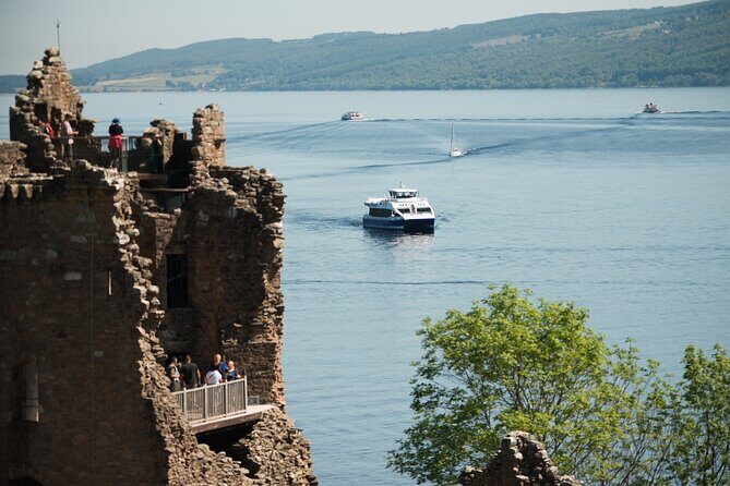 Loch Ness and Caledonian Canal 2-Hour Cruise from Dochgarroch - From Dochgarroch Lock: the easiest way to start Loch Ness