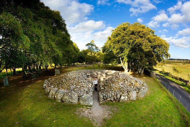 Loch Ness Cruise, Outlander & Urquhart Castle Tour from Inverness - Urquhart Castle and the Loch Ness cruise: the day’s anchor