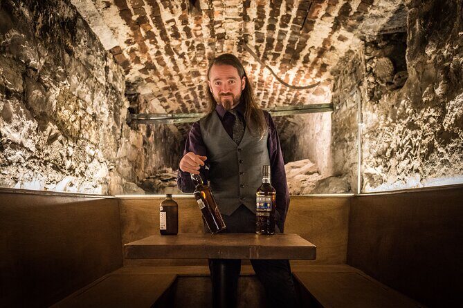 Luxury Whisky Tasting in Edinburgh's Underground Vaults | 90min - Timing and logistics: how to plan your evening