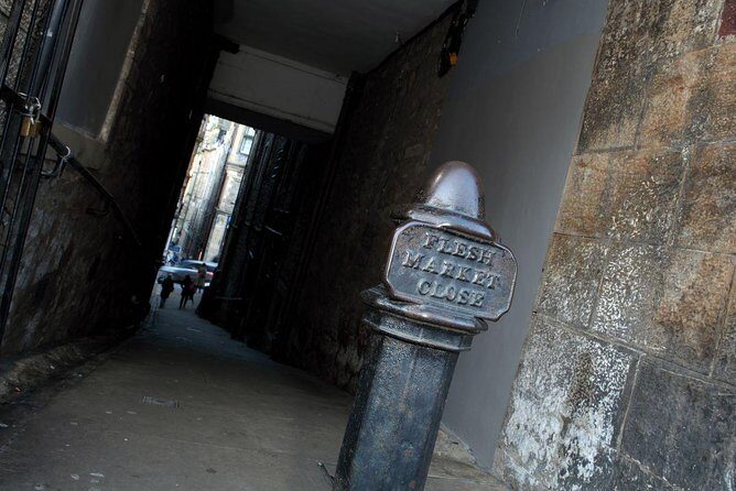Multi-Sensory Haunted Underground Vaults Tour in Edinburgh - Should You Book the Haunted Underground Vaults Tour?