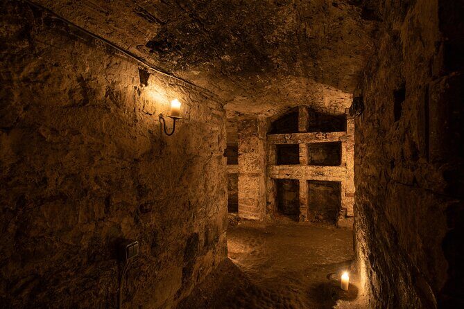 Multi-Sensory Haunted Underground Vaults Tour in Edinburgh - The Descent to Blair Street Underground Vaults: Cold Air, Candle Light, and 30 Minutes Below