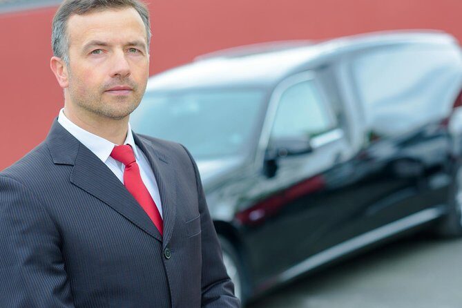 Private Airport transfer From or to Edinburgh airport (One way transfer) - Key highlights to know before you book