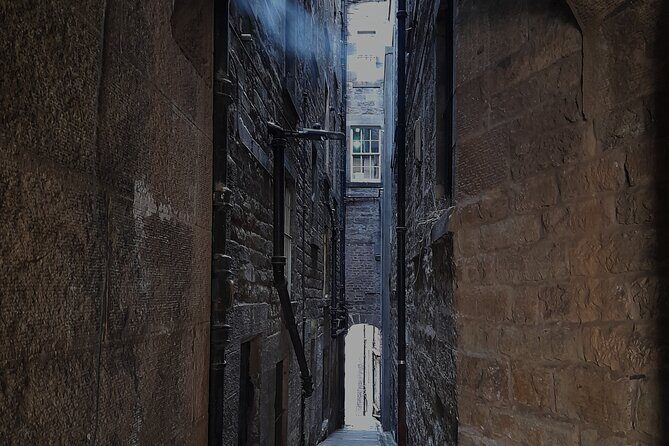 Private Dark History Tour: Eerie Edinburgh - A 90-Minute Walk Through Edinburgh’s Dark Corners