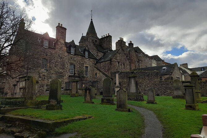 Private Dark History Tour: Eerie Edinburgh - Canongate and Canongate Kirk: bloody neighborhood stories and a special resurrection idea