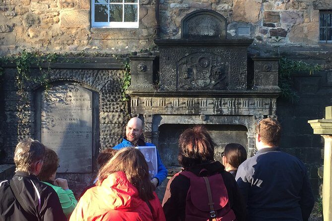 Private Greyfriars Kirkyard history tour - Story stops that history lovers actually enjoy