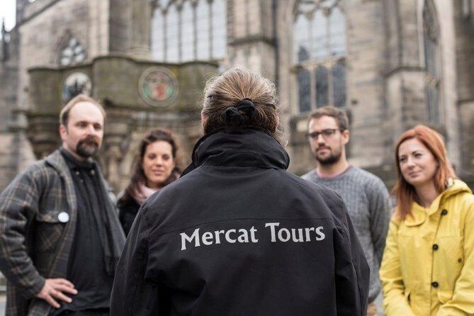 Royal Mile and Edinburgh Castle - Small Group Walking Tour - Royal Mile storytelling time: High Street, but with depth