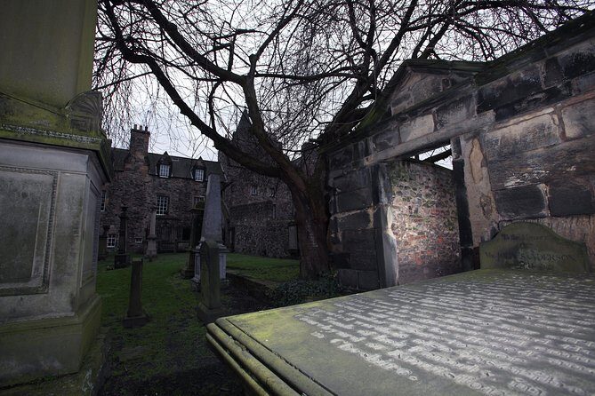 Small Group Edinburgh Underground Vaults & Graveyard Ghost Tour - What This Tour Is Like: Scary Stories, Not Movie-Style Effects