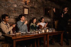 Small Group Edinburgh Whisky Tour and Tasting - Stop 1: Mercat Cross, the 8-sided starting point with real context