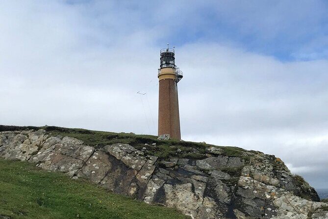 Stornoway: Guided Tour of the Isle of Lewis - Carloway Broch: stone fort stories in a short stop