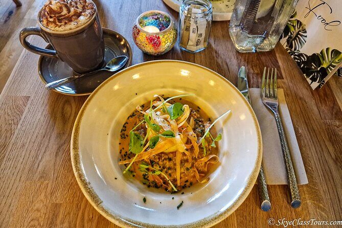 Tailored Premium Edinburgh Food Tour with Highest Quality Dishes - Guides and Customization: Why a Small Group Changes Everything