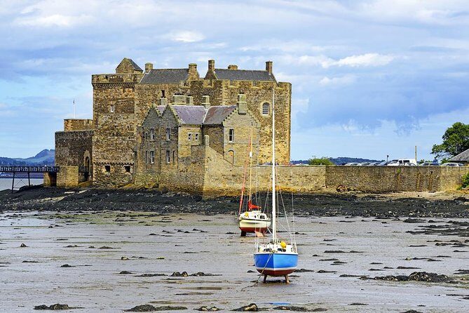 The Outlander 1 Day Experience - Pacing, walking, and coach logistics you should plan for