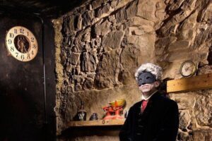 The World Famous Underground Ghost Tour - Wynds and closes: the Old Town side most people skip
