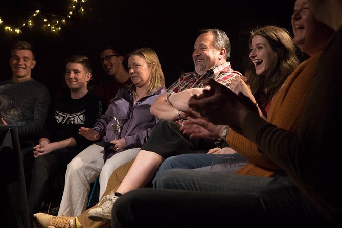 Watch Closely - An Evening of Magic - What actually happens during the magic: from rainbow cards to Caledonia